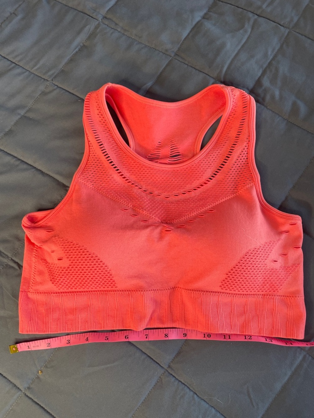 Seamless (SAVVI)  High-Neck Sports Bralette - Coral Peach